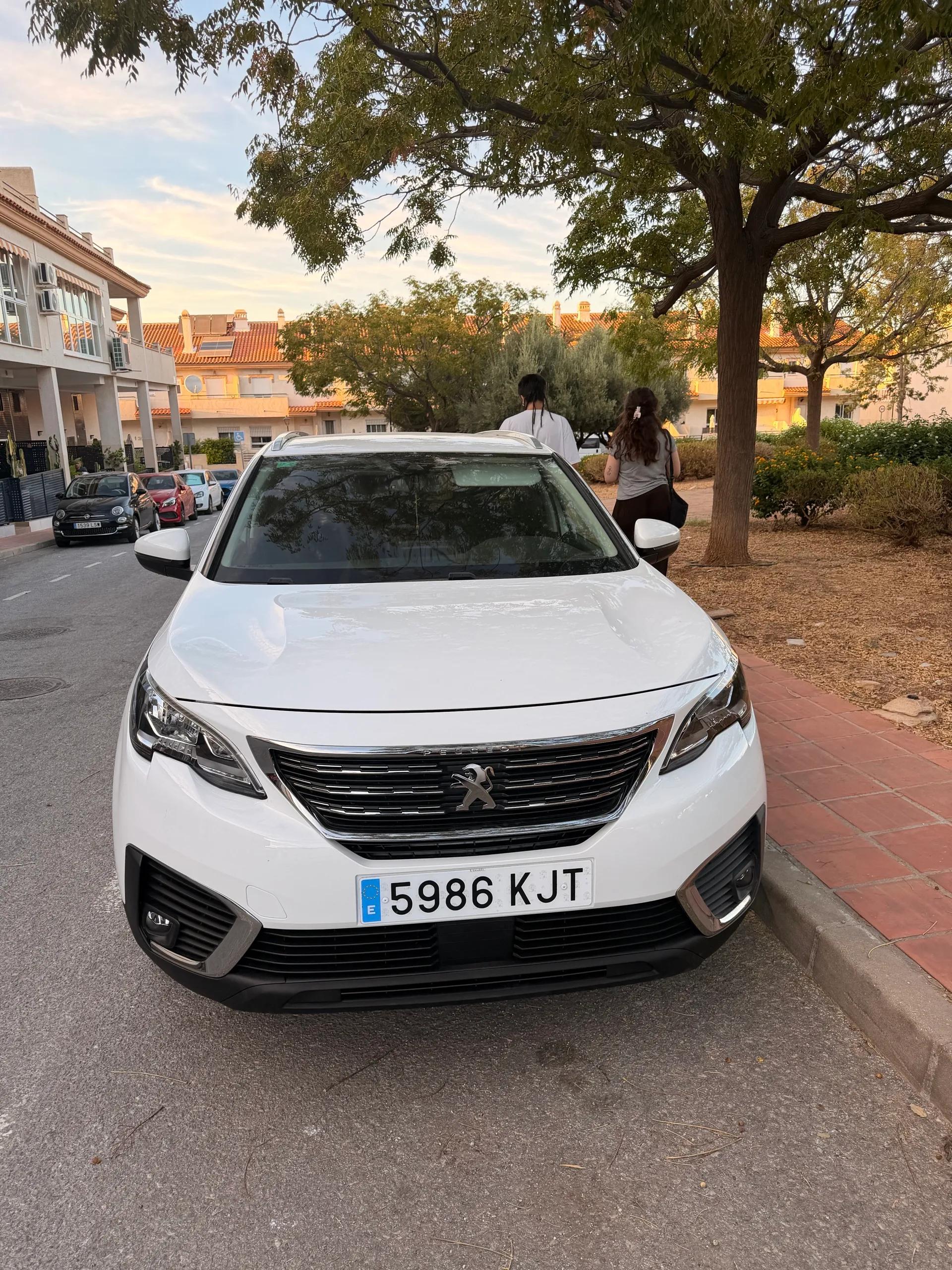 Peugeot 5008