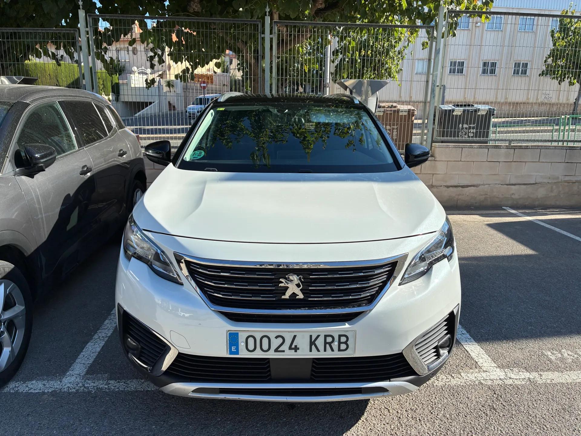 Peugeot 5008