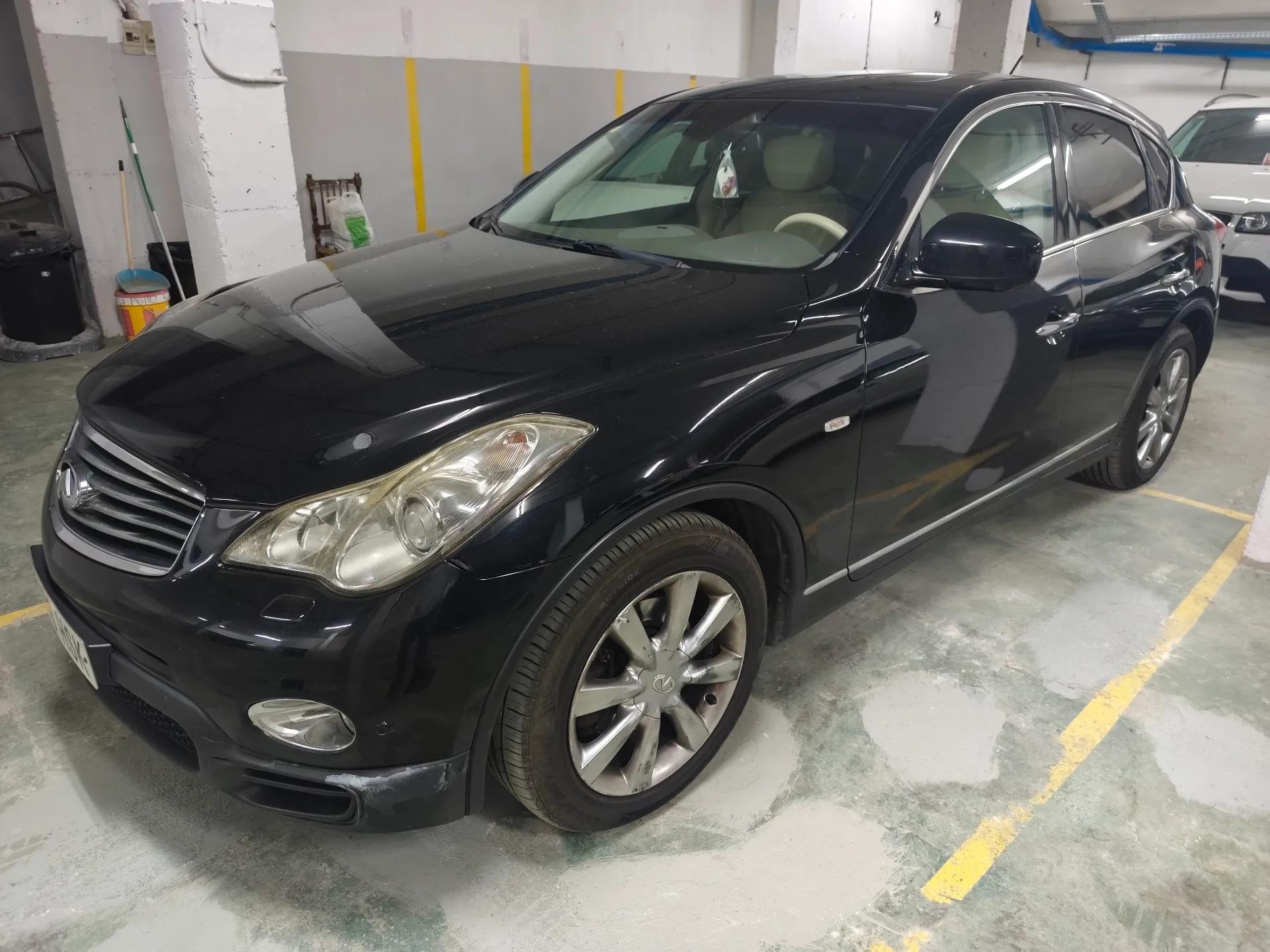 Infiniti EX
